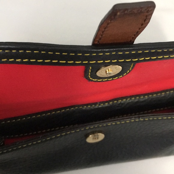 Dooney and Bourke clutch style wristlet/tiny bag - Picture 3 of 6